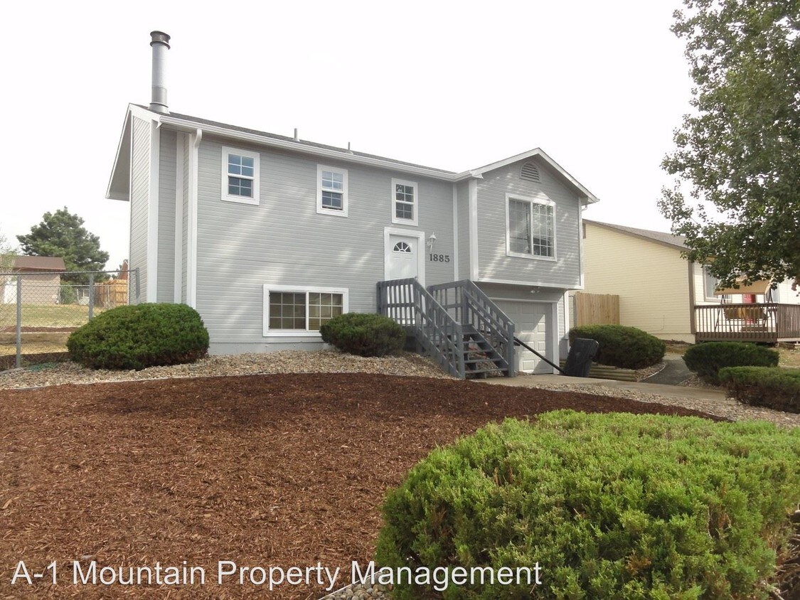 Primary Photo - 3 br, 1.5 bath House - 1885 Swearinger Dr.