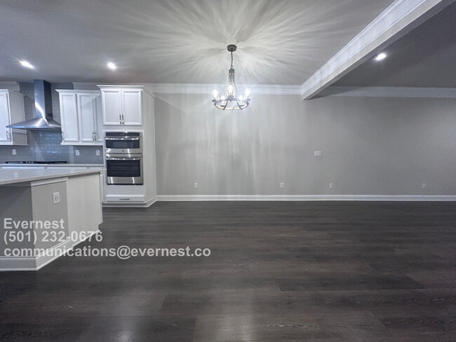 Building Photo - 1363 Harris Way S