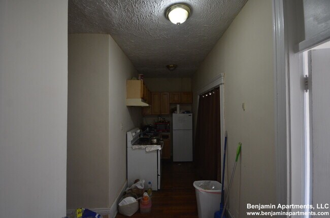 Building Photo - 883 Huntington Ave