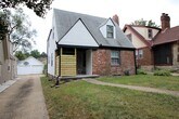 Primary Photo - 707 E 72nd St