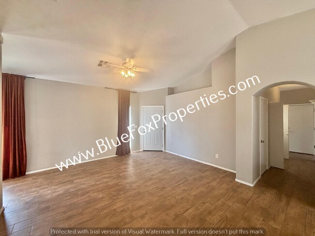 Building Photo - 15073 S Harry Truman Pl