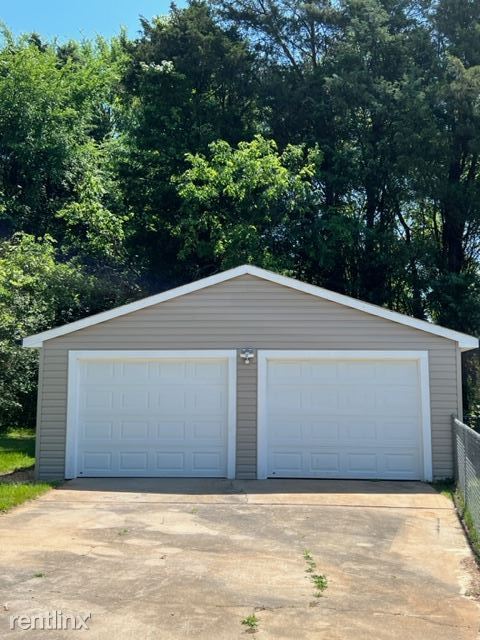 Foto del edificio - 3 br, 2 bath House - 1691 Old Linwood Rd