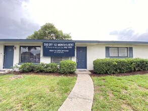 Building Photo - 605 Northlake Blvd