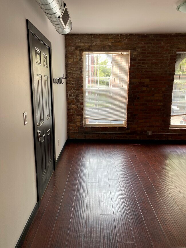 Foto del edificio - 874 Oak St