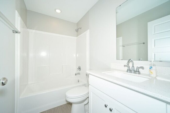 Building Photo - Beautiful Brand New 5 Bedroom in Camby!