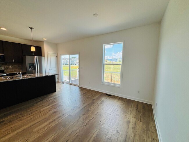 Foto del edificio - 3 Bedroom 2.5 Bath Townhouse