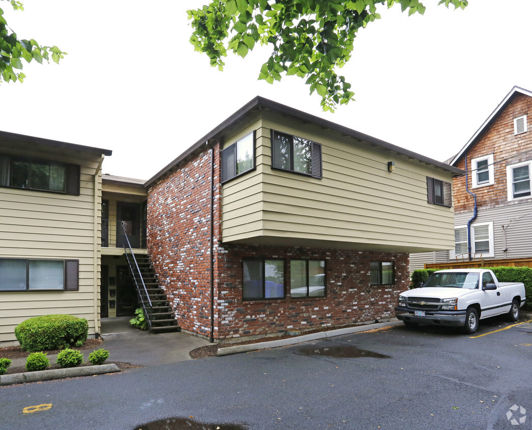 Building Photo - Canterbury Terrace