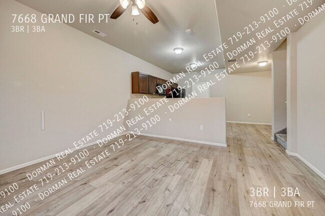 Building Photo - $500 OFF the first month of rent!