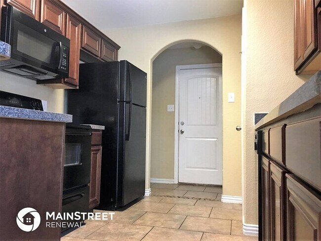 Building Photo - 7648 Rainbow Creek Dr