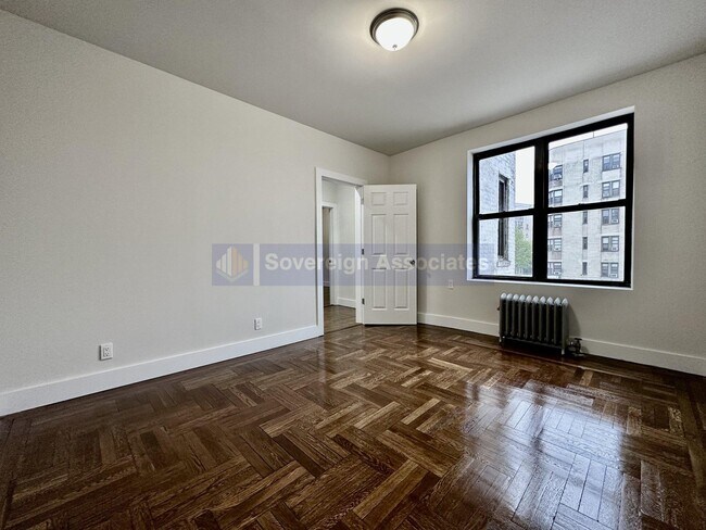 Foto del edificio - 590 Fort Washington Avenue