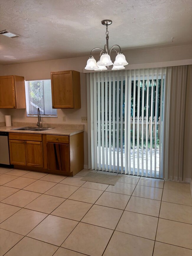 Foto del edificio - 322 Canal Rd