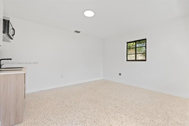 Building Photo - 2442 SW 3rd St