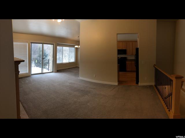 Building Photo - 1376 E Vista Valley Dr