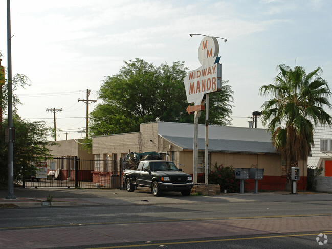 Building Photo - Midway Manor Apartments