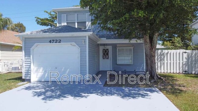 Foto del edificio - 4722 Lakeside Cir