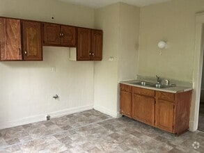 Building Photo - 3254 N 33rd St