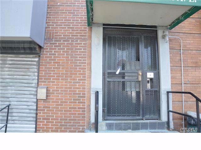 Foto principal - 569 Sutter Ave
