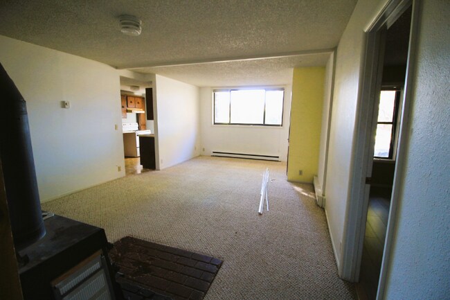 Building Photo - 312 S Church Ave