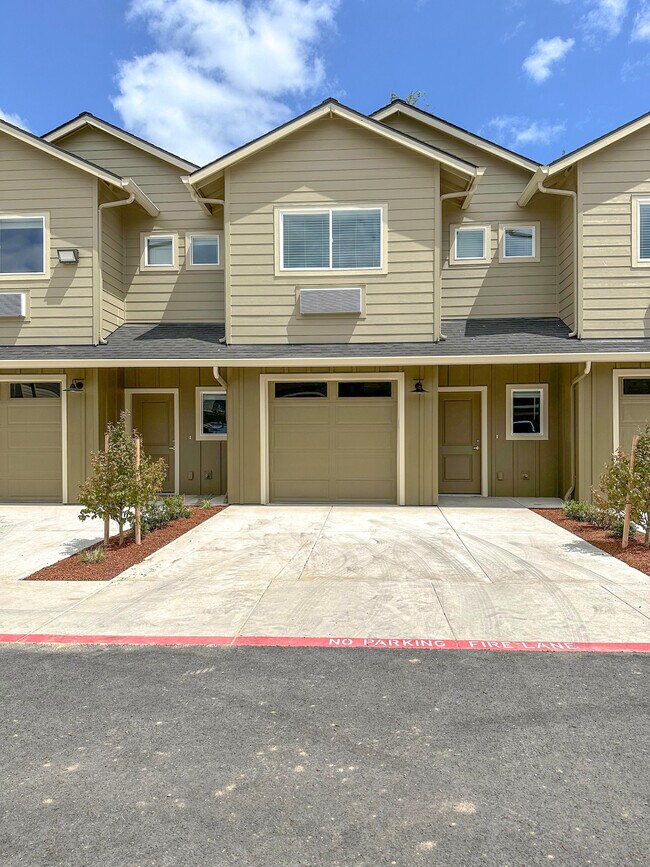 Autumn Woods 4624 Lancaster Dr NE Salem, OR Apartments for Rent in