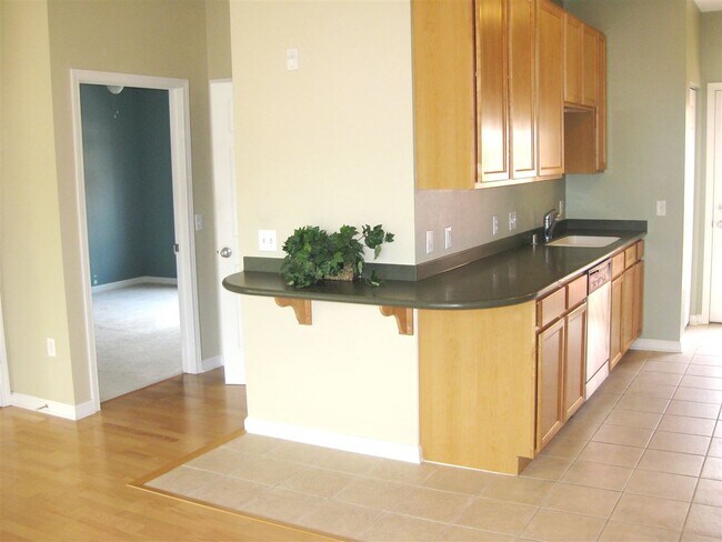 Building Photo - 588 N Midvale Blvd