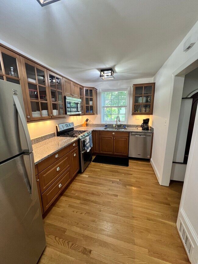 Foto del edificio - 4726 Sedgwick St NW