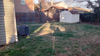 Building Photo - 2031 S Langley St