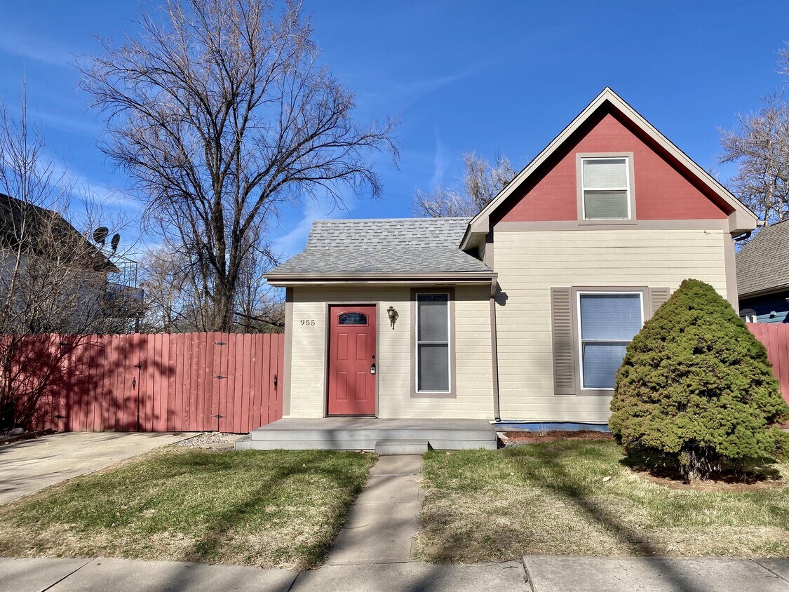 Primary Photo - 955 5th St