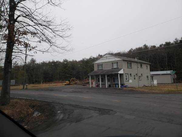 Foto principal - 3000 Lower Demunds Rd
