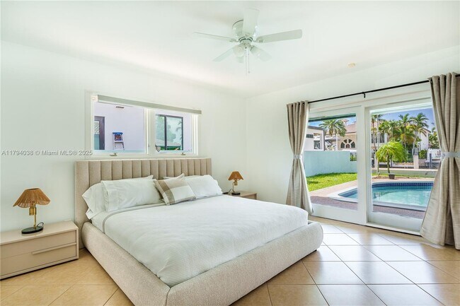 Foto del edificio - 3080 NE 43rd St
