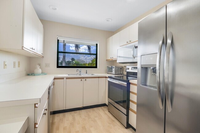 Foto del edificio - 6101 SE Landing Way