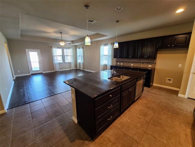 Building Photo - 826 Hot Spring Valley