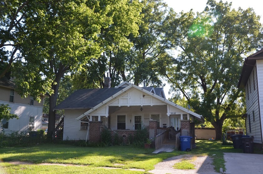 Primary Photo - 3225 5th Ave