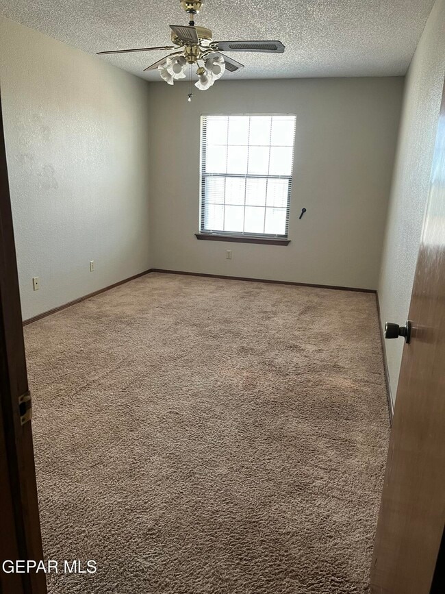 Foto del edificio - 2601 Jefferson Ave