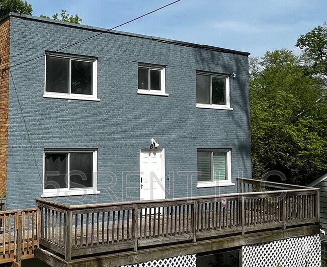 Building Photo - 2751 Faber Ave