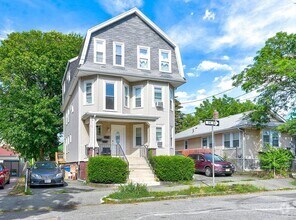 Building Photo - 90 Safford St