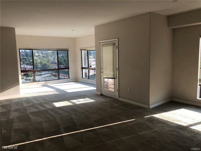 Building Photo - 550 N Atlantic Blvd