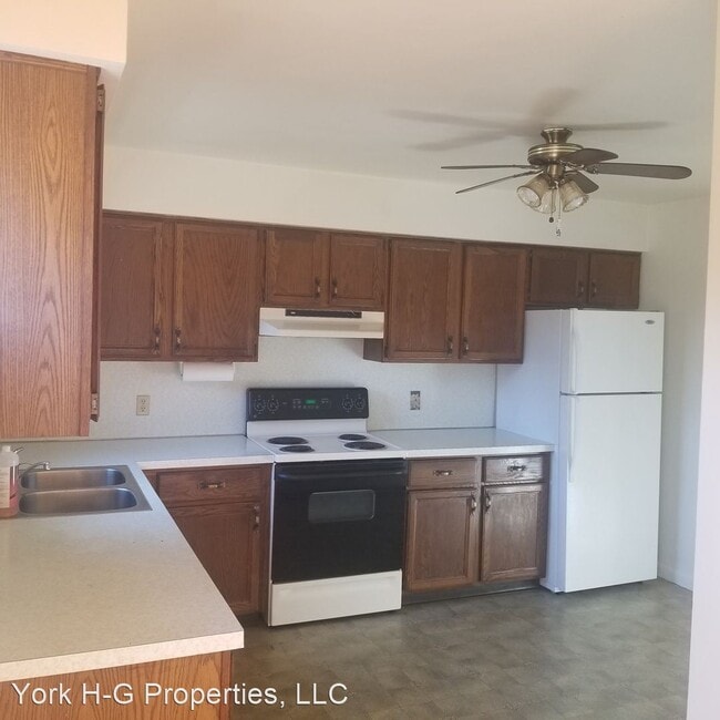 Building Photo - 3 br, 1.5 bath House - 168 Faith Circle