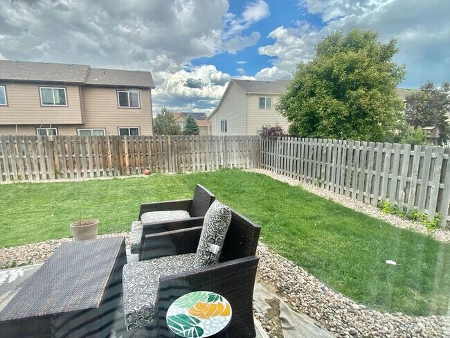 Foto del edificio - Tri-level in Park Meadows Subdivision- Wel...