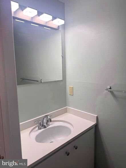 Foto del edificio - 1 Crotona Ct