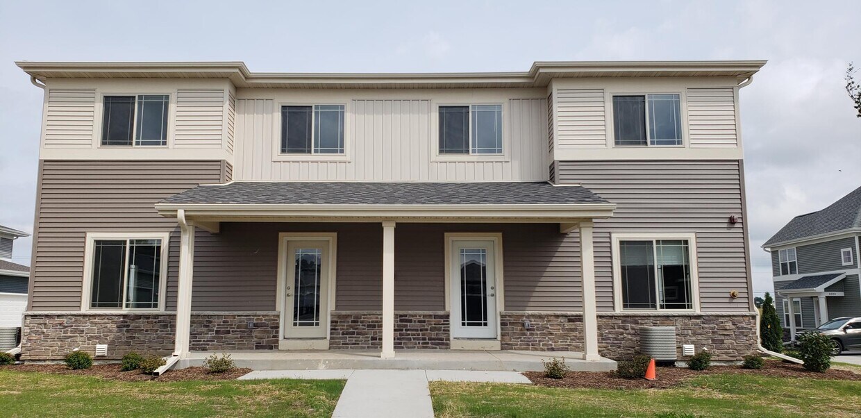 Foto principal - 6018 Driscoll Dr