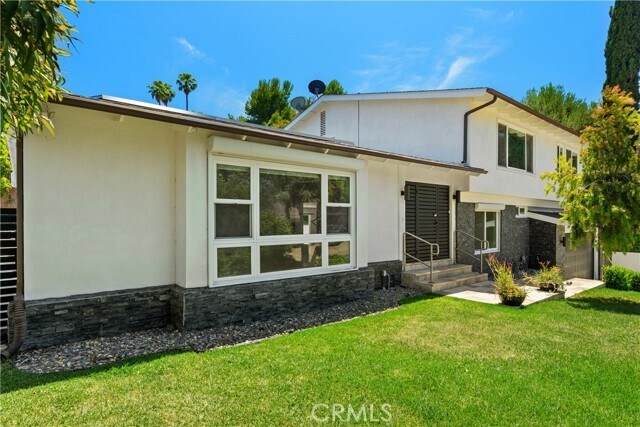 Building Photo - 16544 Park Ln Dr