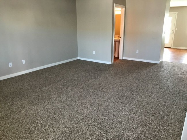 Foto del edificio - 3371 Blaze Dr