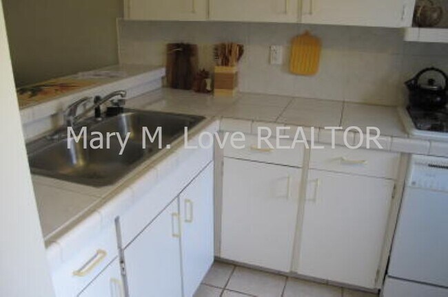 Foto del edificio - 75-6008 Alii Dr