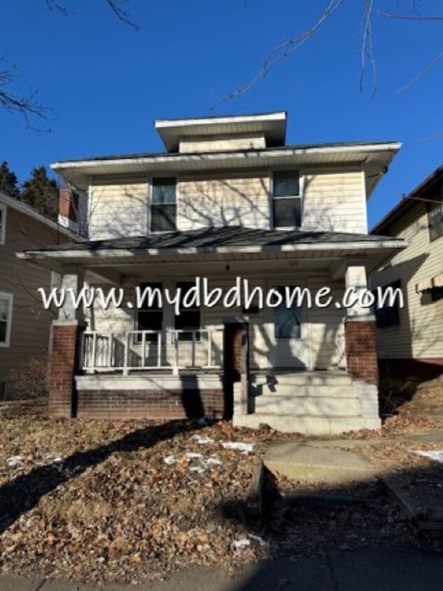 Foto principal - 2046 Thompson Ave