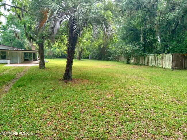 Foto del edificio - 1449 Delmar St