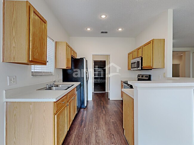 Foto del edificio - 2722 Cullens Ct