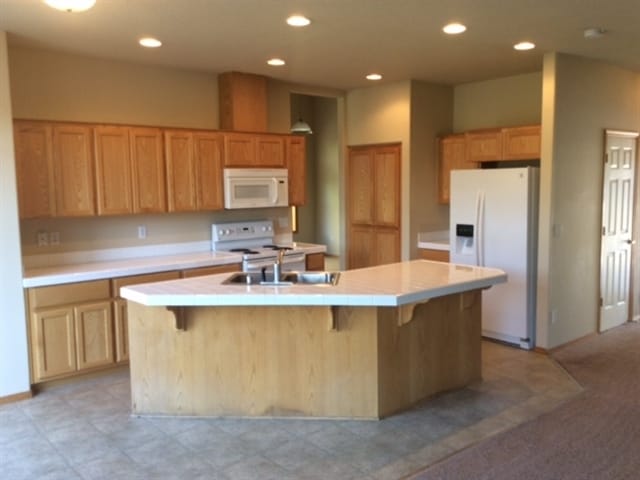 Building Photo - 9402 NE 87th Ct