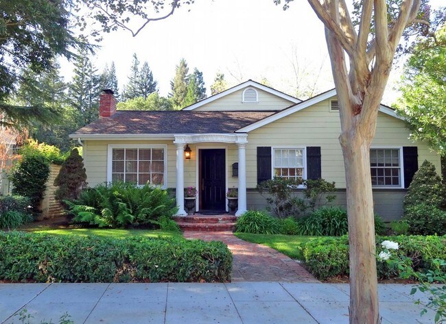Foto del edificio - Charming Downtown Los Gatos 3 Bedroom Gem