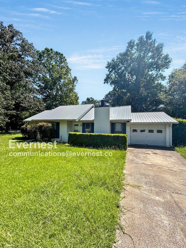 Primary Photo - 105 Meadowlark Pl