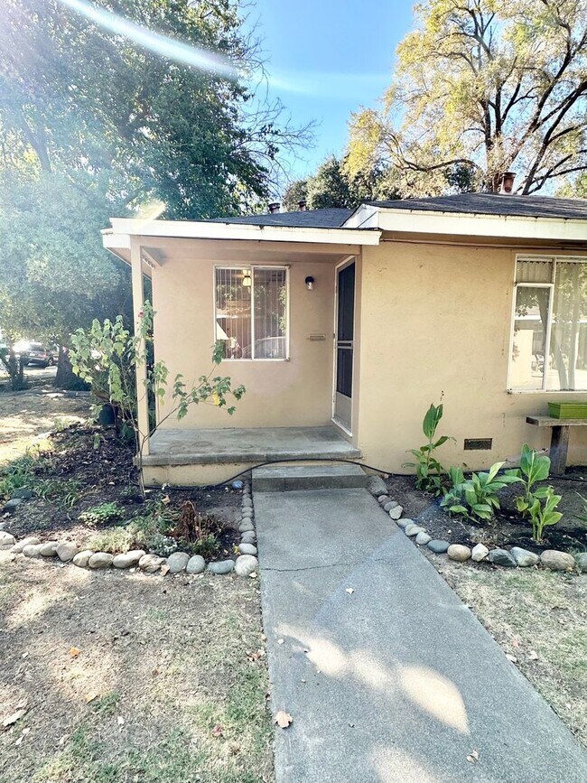 Building Photo - 321dst(SDA)